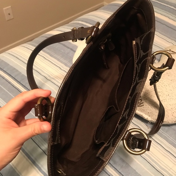 Brown Coach Holiday Bag - Picture 3 of 8